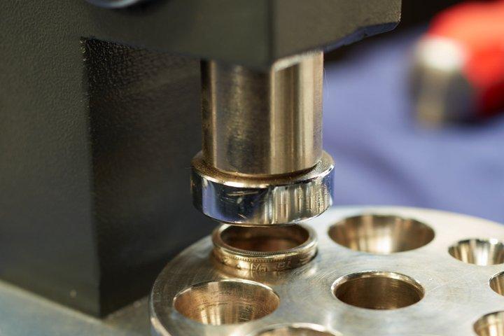 Tokyo, Asakusa : Ring-Making Workshop with Japanese Vintage Coins