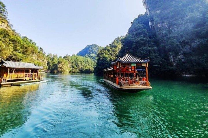 1-Day Private Tour to Glass Bridge & Grand Canyon & Baofeng Lake