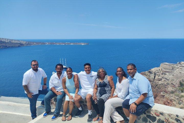 Santorini Semi Private Tour with Local Guide and Small Group