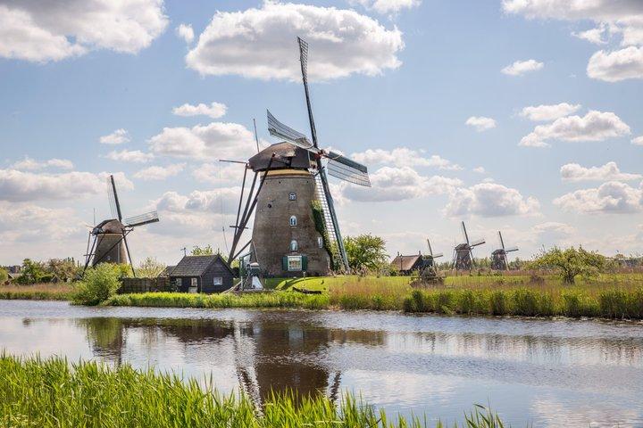 Private tour to UNESCO World Site Kinderdijk & Gouda