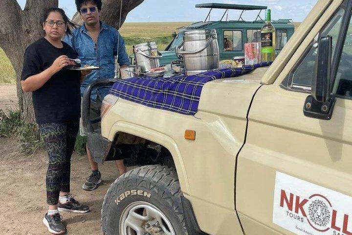 4-Day Tarangire, Serengeti &Ngorongoro Lodge Safari Tour