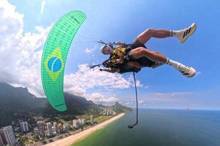 Double parachute flight in Rio de Janeiro with video