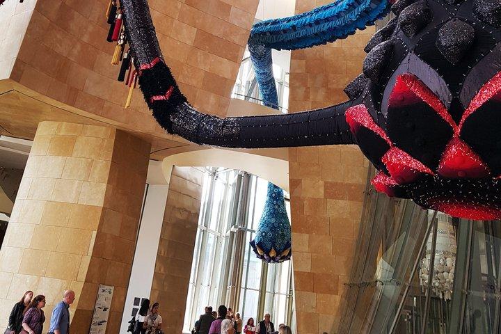 Guided tour in Spanish of the Guggenheim Museum Bilbao