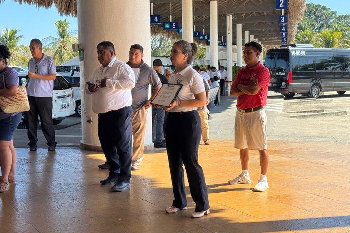 Private transfer from Huatulco International Airport
