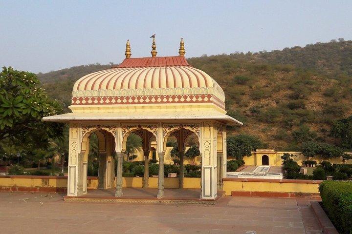 Private Jaipur Tuk Tuk Tour with Hotel Pickup