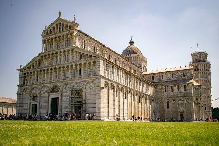 Pisa and Leaning Tower Small Group Tour