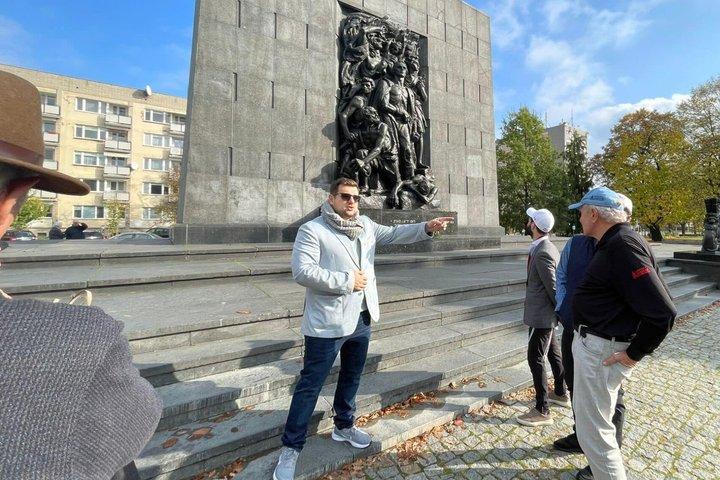 Group Tour: Warsaw Ghetto and Old Town 2-Hour Walking Tour