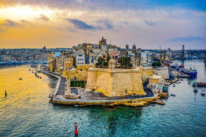 Afternoon Harbours Cruise and Free Time in Sliema incl. Transfers