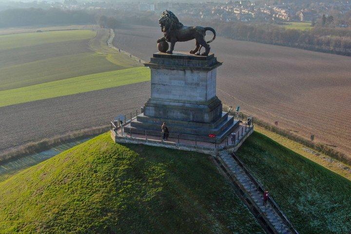 Brussels & Waterloo: Highlights & Battlefields (w/ Atomium stop)