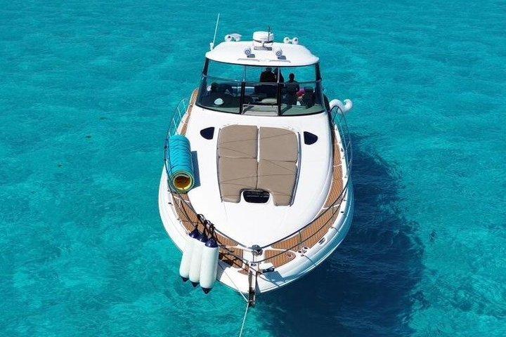 Luxury Private Yacht Charter by 52 ft Sea Ray Sundancer