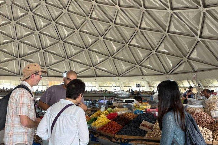 Tashkent: 4 Hour Food Tour and Metro Journey with a Guide
