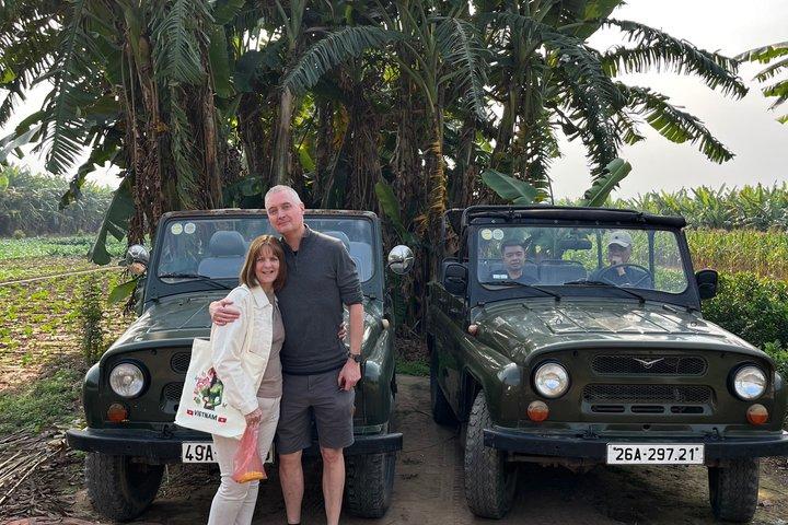Hanoi Jeep Tour : City Highlights, Train St & Hidden Gems