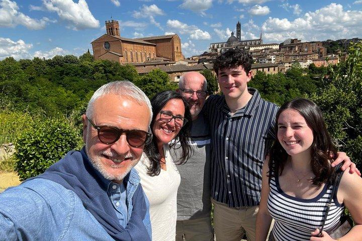 Siena and Chianti Wineries Excursion by Private Luxury Van from Florence