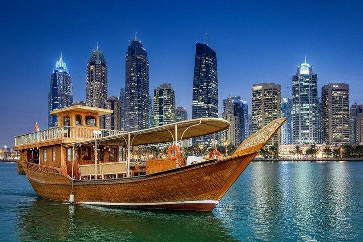 Doha: Dhow Cruise Dinner Live BBQ Buffet and Hotel Transfer
