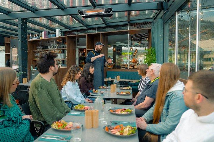 A Taste of Bergen Food Tour with Floibanen Funicular