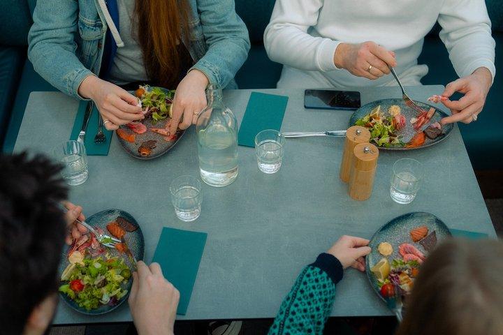A Taste of Bergen Food Tour with Floibanen Funicular