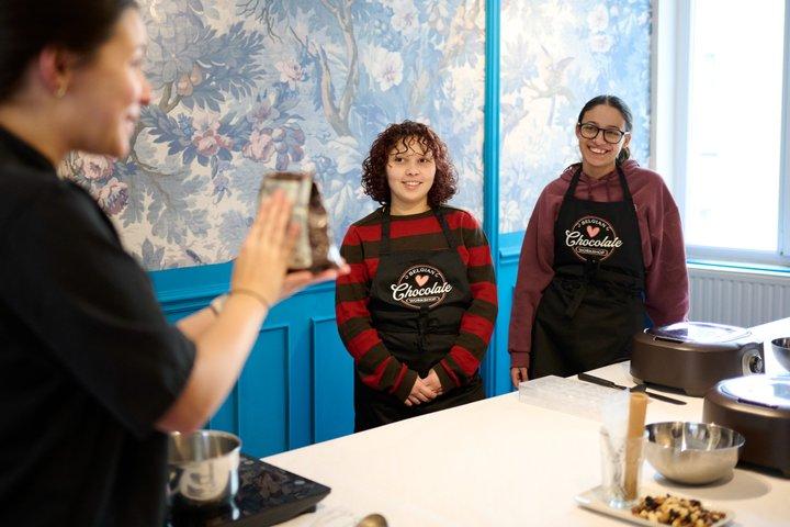 2.5h Belgian Chocolate Pralines Workshop in Brussels