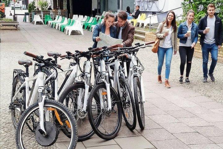 Private (E)Bike Tour Up to 6 Person-(1 Rickshaw for 2 Non Bikers)