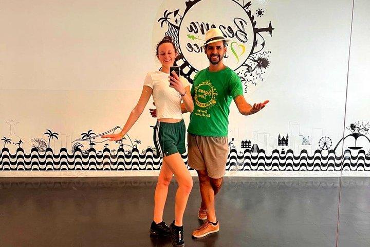 1 Hour Samba Class in Rio de Janeiro