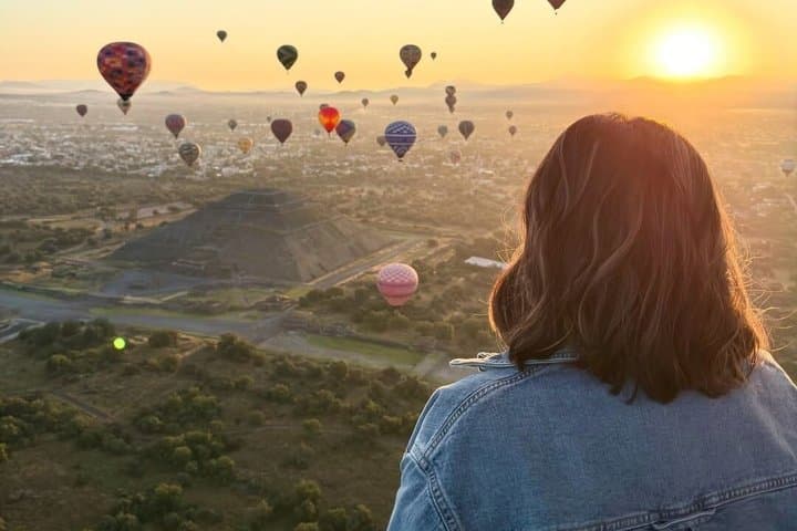Balloon flight y Breakfast in the cave y Tour Pyramids from cdmx