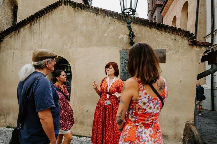 PRIVATE: 3h Stories of Prague Jewish Quarter Tour, drink included