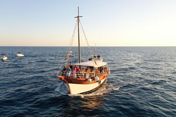 From Poreč to Rovinj, Vrsar & Lim Bay by Boat with Lunch