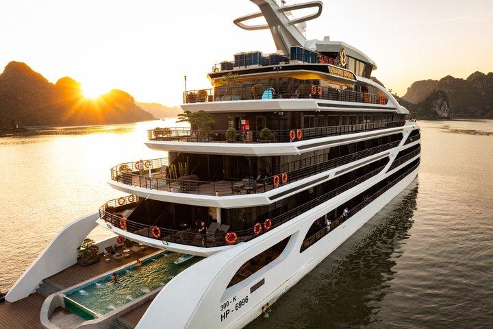 Diana Cruise 6 Star Luxury 2 Days 1 Night Ha Long Lan Ha Bay