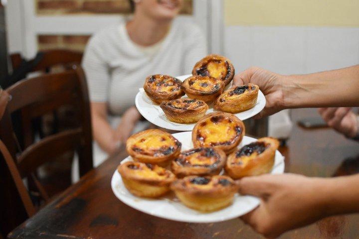 Lisbon Small-Group Food Tour with 18 Tastings in Alfama District