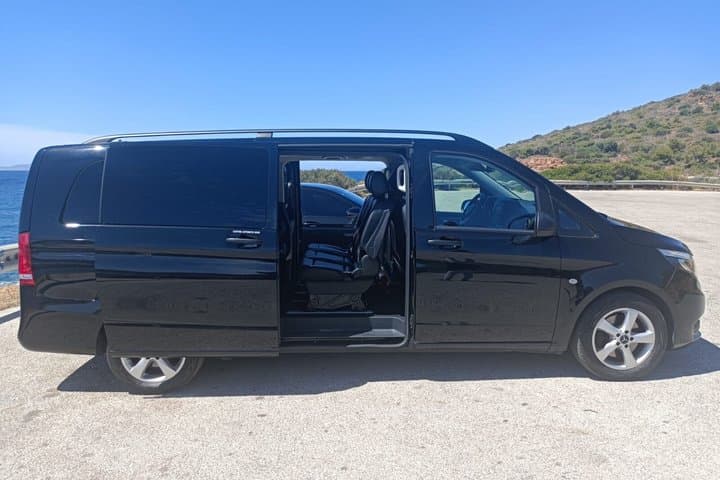 Piraeus Port to Athens Airport Private Transfer with Meet & Greet