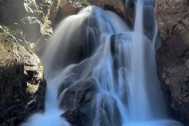 Marrakech: Atlas Mountains, Imlil Valley & Waterfalls Tour