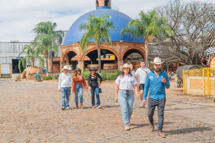 Tequila Premium Tour Destination Agave
