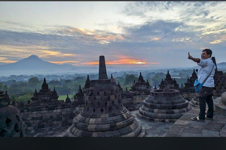 Borobudur Sunrise CLIMB at temple and Prambanan tour 1 Day Tour