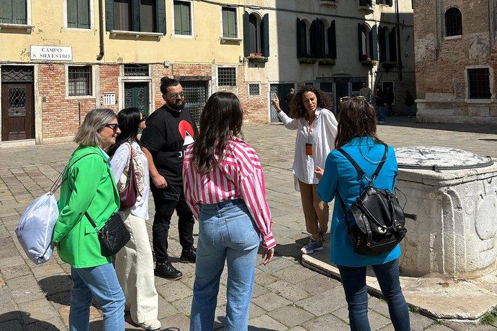 Venice Unveiled: A Stress-Free Small-Group Walking Tour