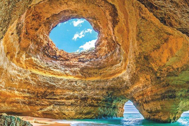 Portimao: Benagil Caves & Coastline Cruise