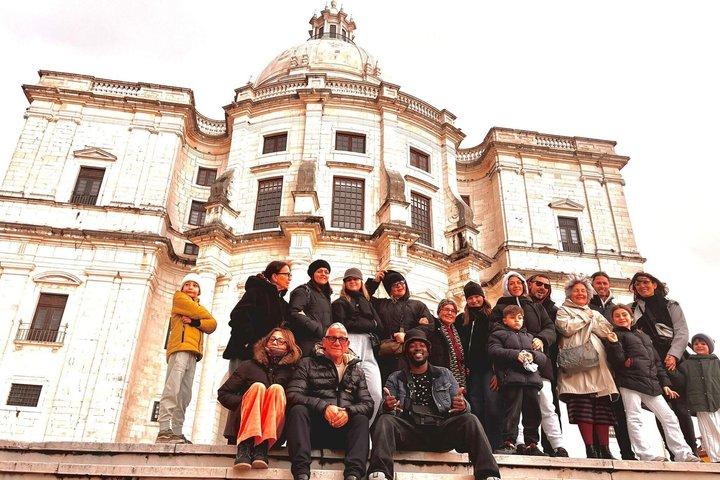 Private Lisbon Tuk Tuk Tour with a Local Guide Experience