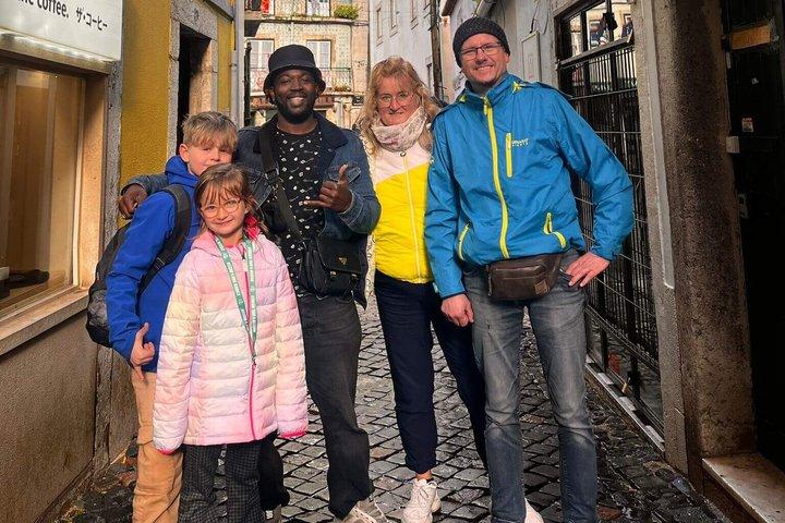 Private Lisbon Tuk Tuk Tour with a Local Guide Experience