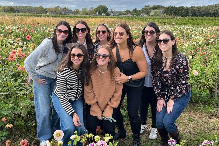 North Fork Full Day Private Wine & Food Tour by Local Expert