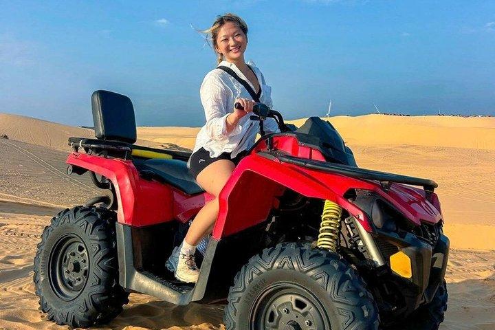 Mui Ne Sand Dunes Jeep Adventure with Friendly Local Expert Guide
