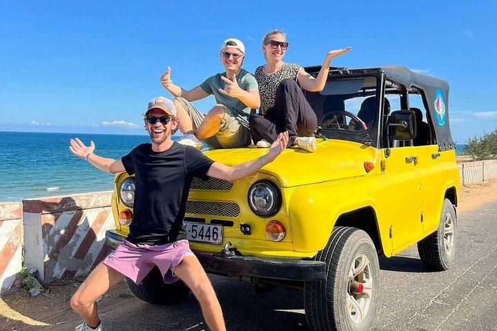 Mui Ne Sand Dunes Jeep Adventure with Friendly Local Expert Guide