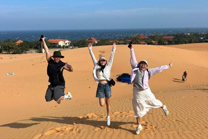 Mui Ne Sand Dunes Jeep Adventure with Friendly Local Expert Guide