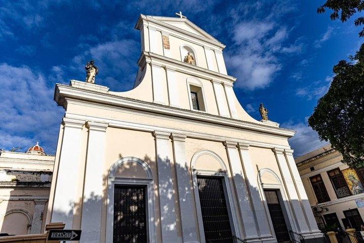 Old San Juan Guided Walking Tour with Local Expert