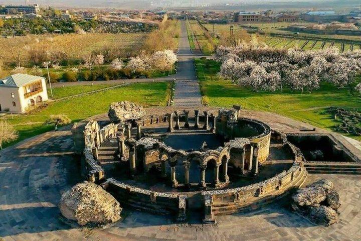Echmiadzin, Hripsime, Gayane, Zvartnots Temple Group Tour