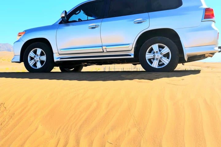 Private Transfer from Dubai to Muscat