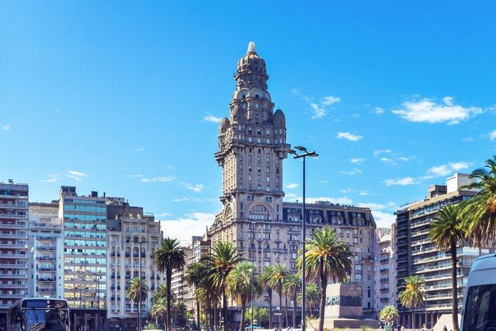 Montevideo Audio guided walking tour 3h and 19 audio commentary