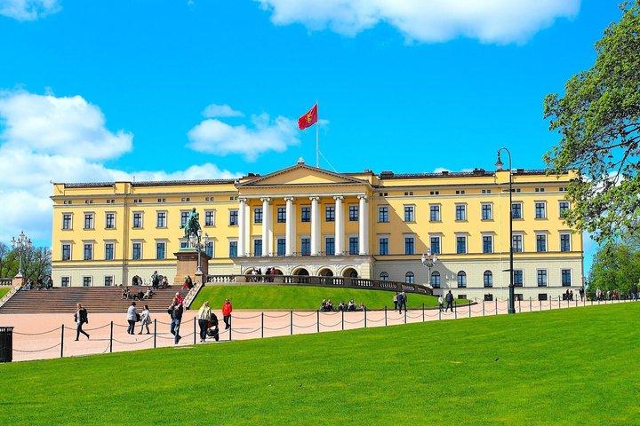Central Oslo Guided Walking Tour with Local Guide