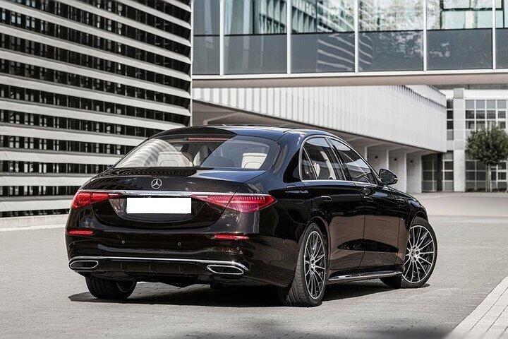 Arrival Private Transfer by Business Car from MAD Airport to Madrid