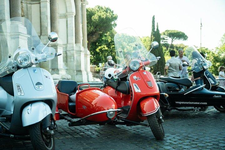 90 Minutes Panoramic Vespa Sidecar Tour of Rome