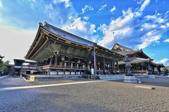 Kyoto: Higashi Honganji Temple & Garden Walk from Kyoto Station