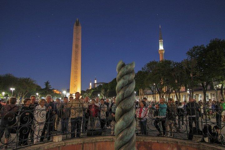 Istanbul Evening Walking Tour: Blue Mosque, Hagia Sophia