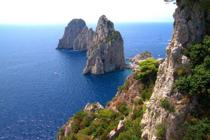 4 day South Italy shared Minivan Tour to Azure Coast